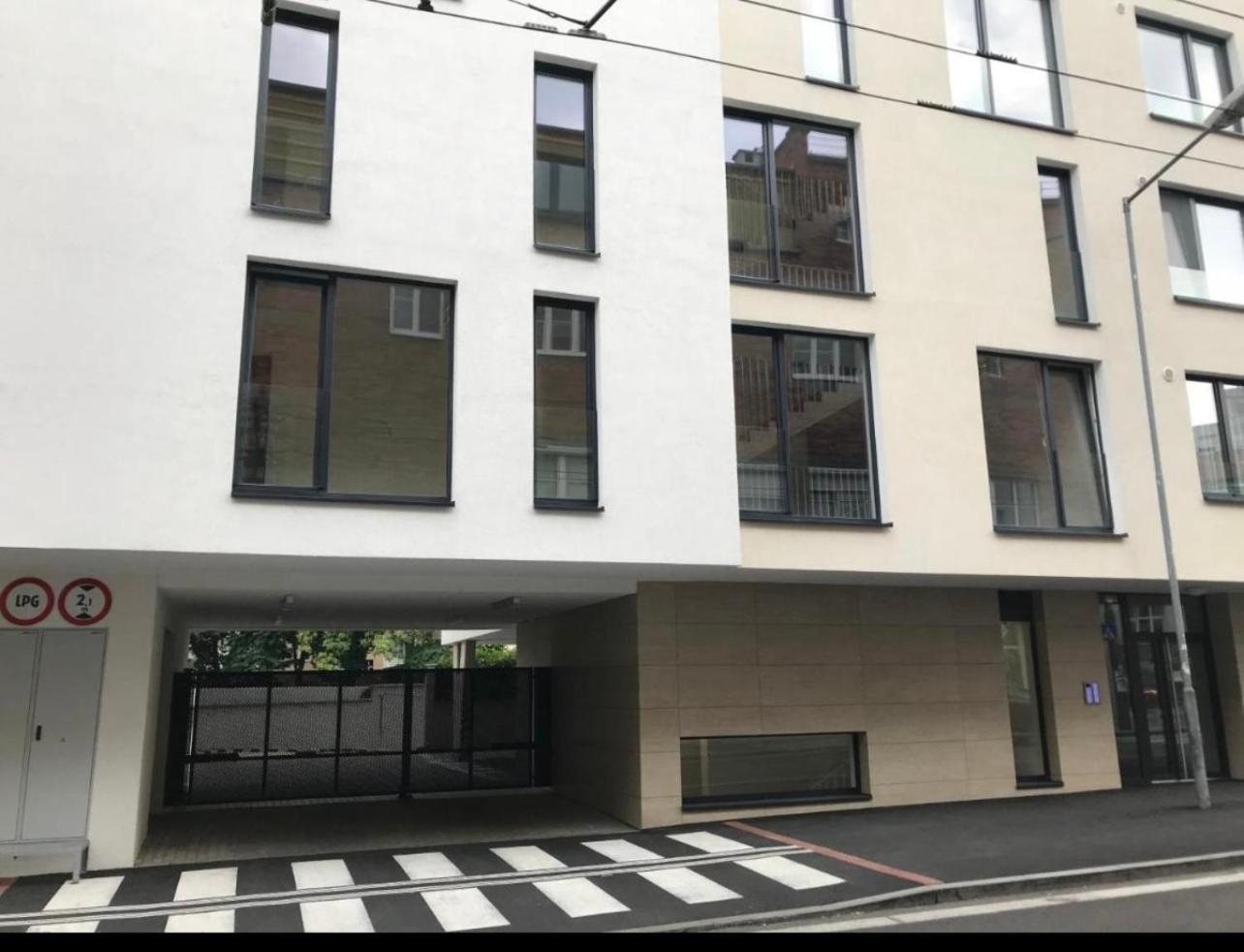 Skau Piano Family & Business Apartment Free Parking Bratislava Exterior photo