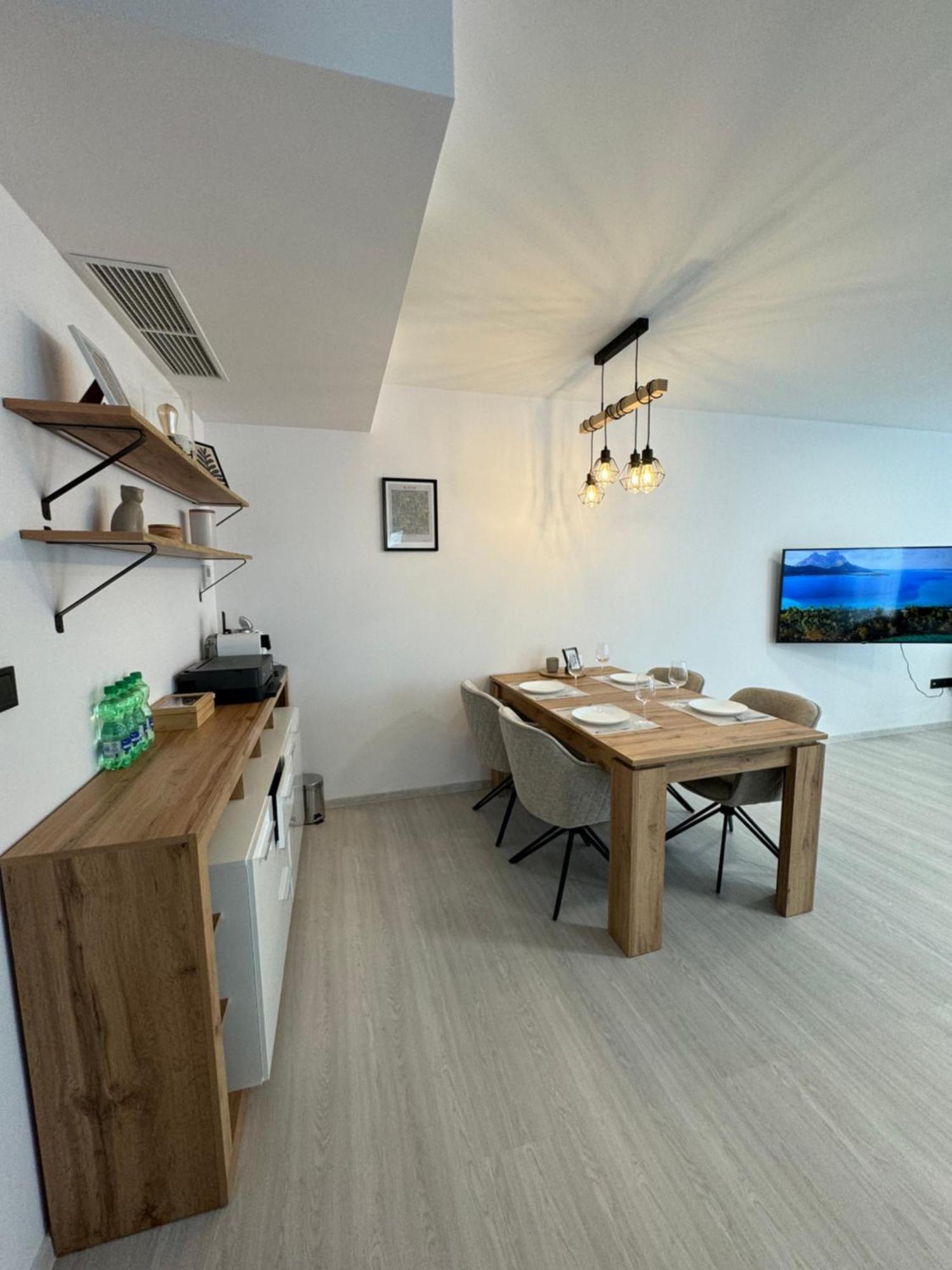 Skau Piano Family & Business Apartment Free Parking Bratislava Exterior photo